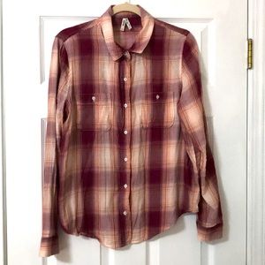 Women’s flannel Mudd shirt size L